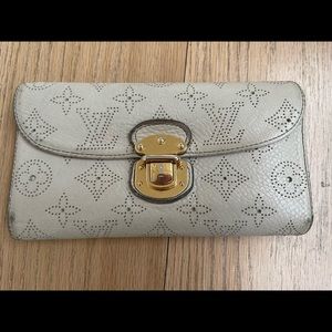 Louis Vuitton Amelia Wallet Cream